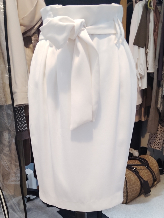 Express Dresses & Skirts - Express White Paperbag Waist Pencil Skirt with Tie